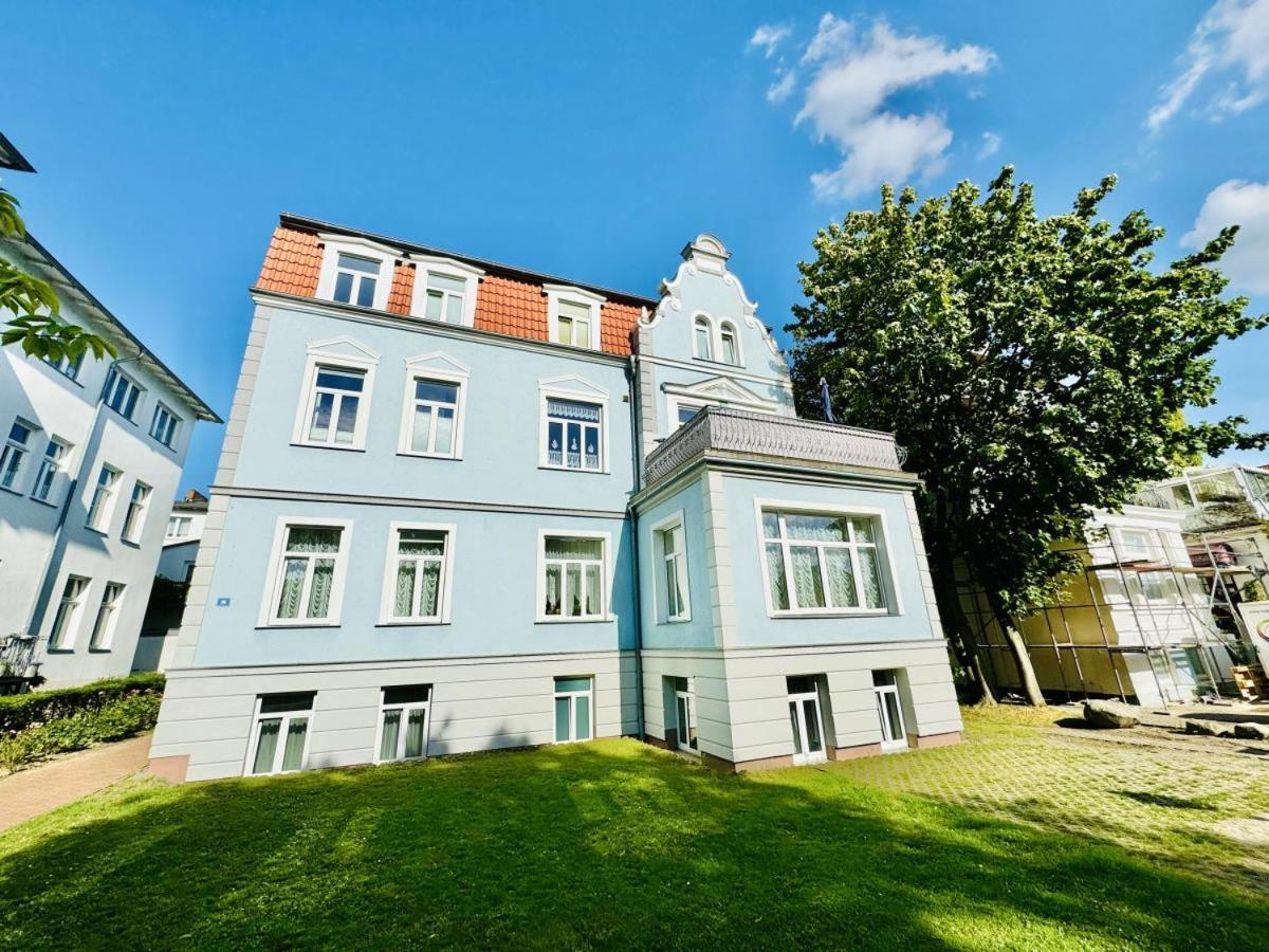 Schiller, Wenige Schritte Zum Strand Rostock Exterior photo